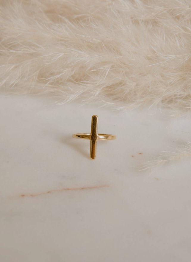Leon Cross Ring